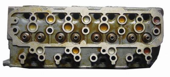 Cabeça de cilindro do motor de automóveis do OEM 22100-42700 da longa vida para veículos de MITSUBISHI